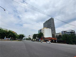 Chính chủ cần bán building 8 tầng mặt tiền trương văn bang tml chỉ 130 tỷ