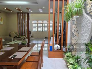 Bán nhà đẹp trung tâm vũng tàu, 1 trệt 2 lầu, 250m² sàn, 4pn, ô tô vào tận nhà, gần biển