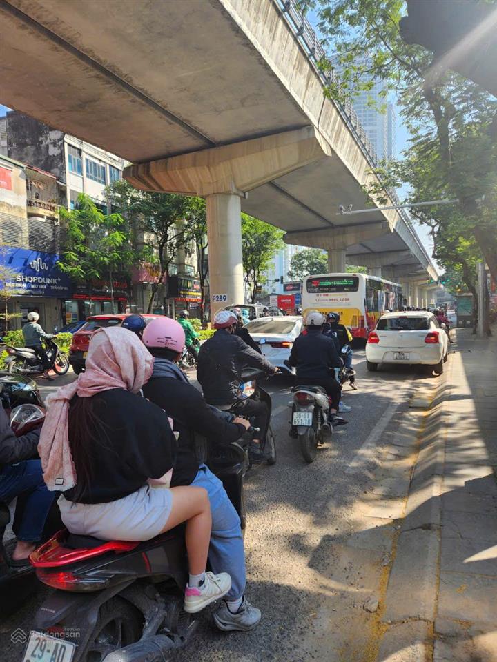 Chính chủ bán toà nhà văn phòng mặt phố cầu giấy 270m, giá 150 tỷ