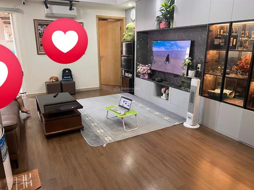 Bán căn góc 2 phòng ngủ, 2 vs, 2 logia 68.9m dự án mipec kiến hưng, hà đông.  0973 443 ***