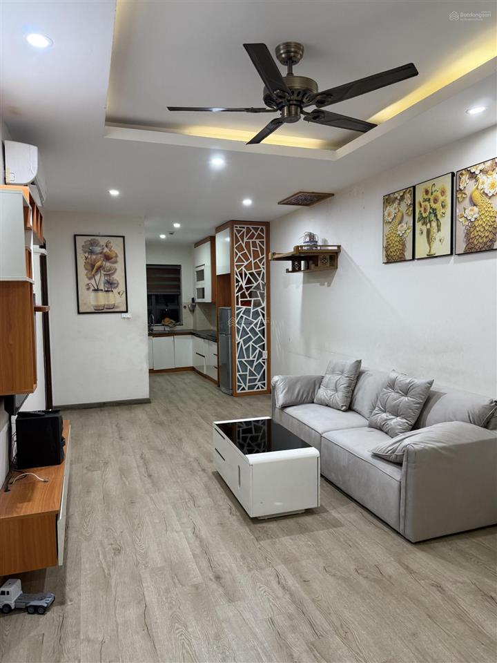 Chính chủ em cần bán gấp căn 56m hai ngủ hai vs toà v7 chung cư the vesta phú lãm hà đông