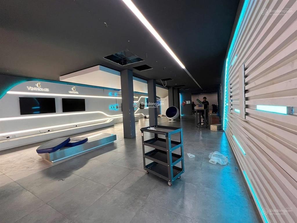 Mt 23/10 cách biển 3km, ngang 8 nhà 4 tầng, có hợp đồng thuê 60tr/th, gần kdt sun group.