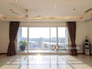 Chính chủ gửi bán 3pn xi tầng cao view sông vĩnh viễn  sổ hồng công chứng 24/7  0904 379 ***