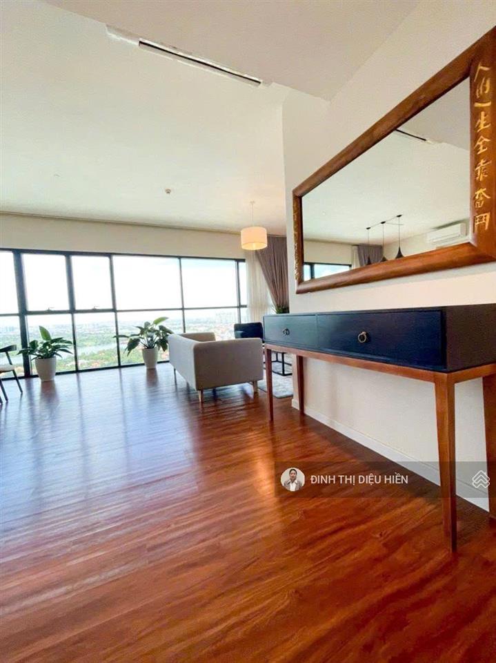 Siêu phẩm căn 2pn 103m2 view sông trực diện cho thuê 35tr/tháng  0904 379 ***