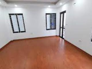 Cho thuê nhà 5 tầng ở mễ trì, oto đỗ tránh.