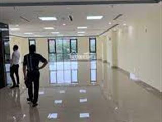 Cho thuê nhà trịnh văn bô kéo dài, xuân phương 110m2, 4 tầng, thang máy, oto tải đỗ cửa.