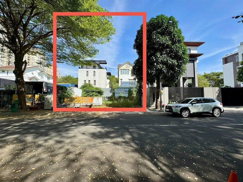 Bán lô đất mặt tiền đường trịnh công sơn, gia hòa, mặt tiền 20m, view sông. dt 300m2, giá 39 tỷ tl