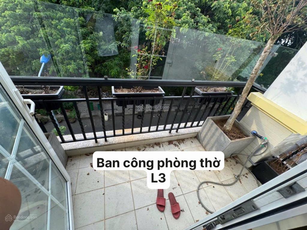 Bán biệt thự đẹp tại gia hòa, dt 300m2, 35 tỷ 5pn, 5wc đối diện với công viên lớn