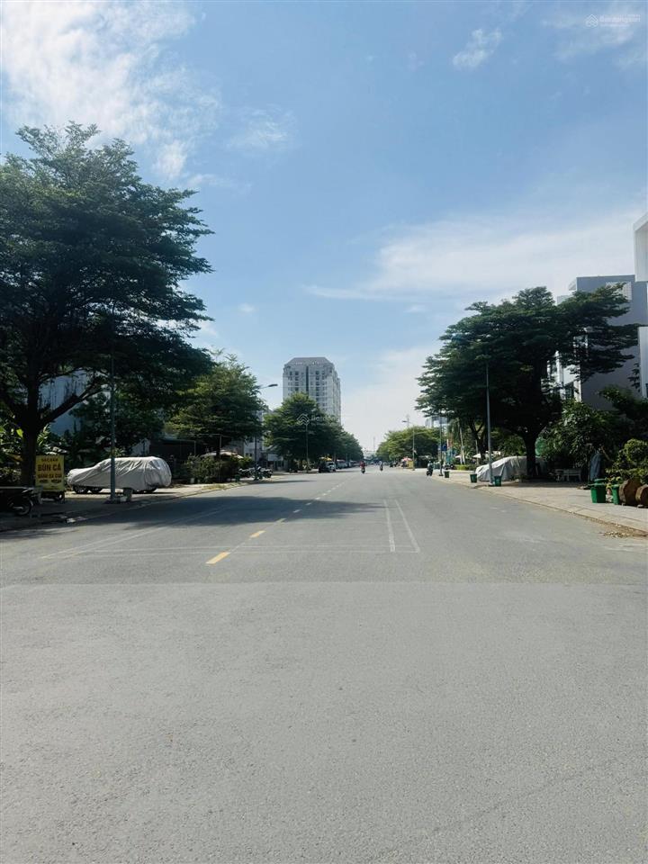 Bán đất kdc gia hoà giá đầu tư, dt 200m2/16.9 tỷ.  0966 701 *** mr tấn
