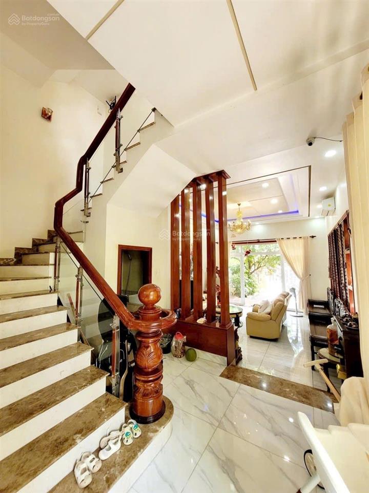 Bán bt 5pn, 5wc, 252m2 tại đỗ xuân hợp, phước long b, q9, hcm, giá bán 25.2 tỷ tl