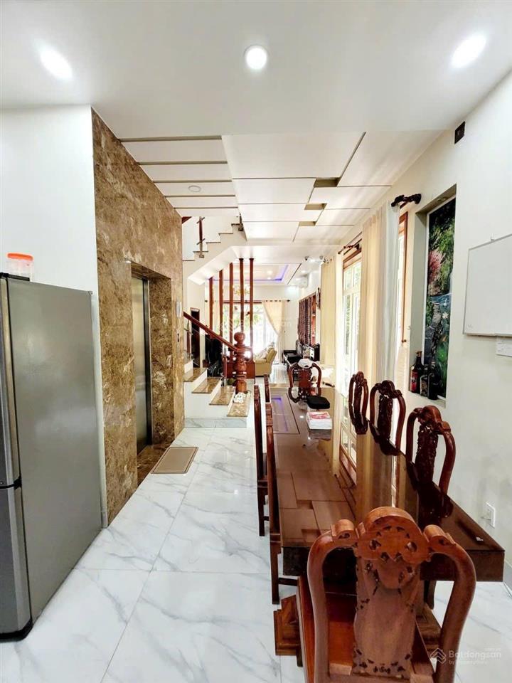 Bán bt 5pn, 5wc, 252m2 tại đỗ xuân hợp, phước long b, q9, hcm, giá bán 25.2 tỷ tl