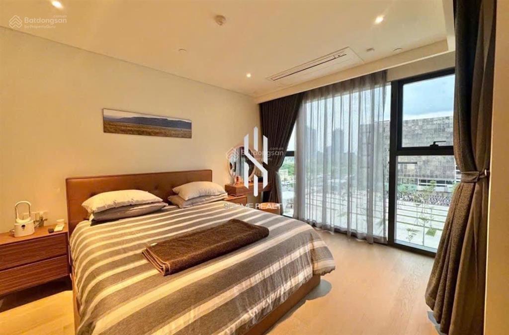 Bán the opera căn 4pn / view trọn thành phố/ full nt đẹp / 46 tỷ all in / đã có sổ