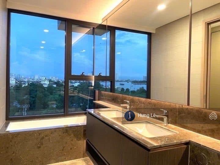 Bán the river 202m2 4pn 3wc, nhà trống sẵn giá 49 tỷ, nhận nhà ở ngay, view trực diện sông