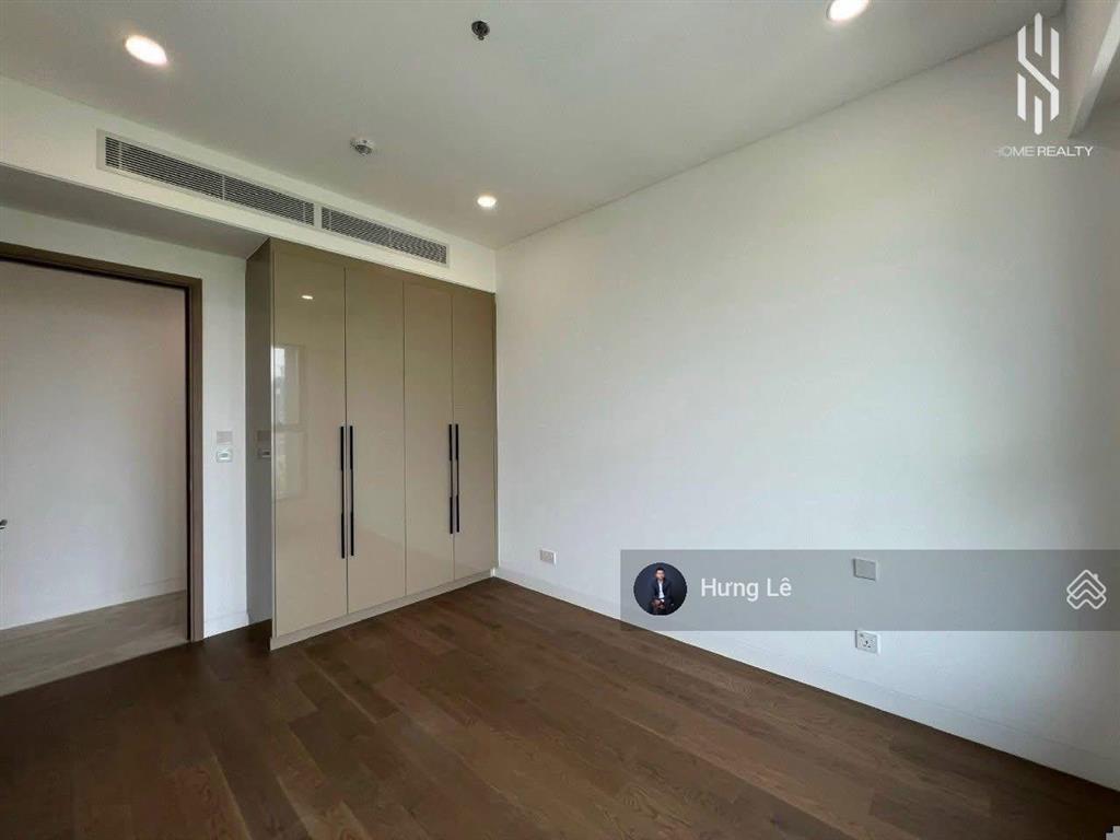 Bán the river 202m2 4pn 3wc, nhà trống sẵn giá 49 tỷ, nhận nhà ở ngay, view trực diện sông