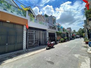 Bán nhà phố đẹp gần chợ dĩ an 1, 90m2, hoàn công, đường 7m, hướng đông nam, giá 4 tỷ699