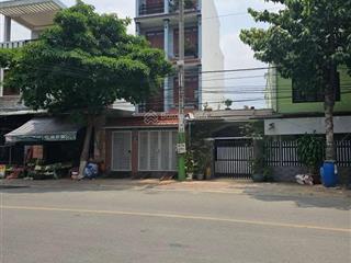 Bán nhà 4 tấm mặt tiền chợ phạm ngũ lão, dĩ an, 90m2 thổ cư, kinh doanh tốt, giá 7.85 tỷ tl