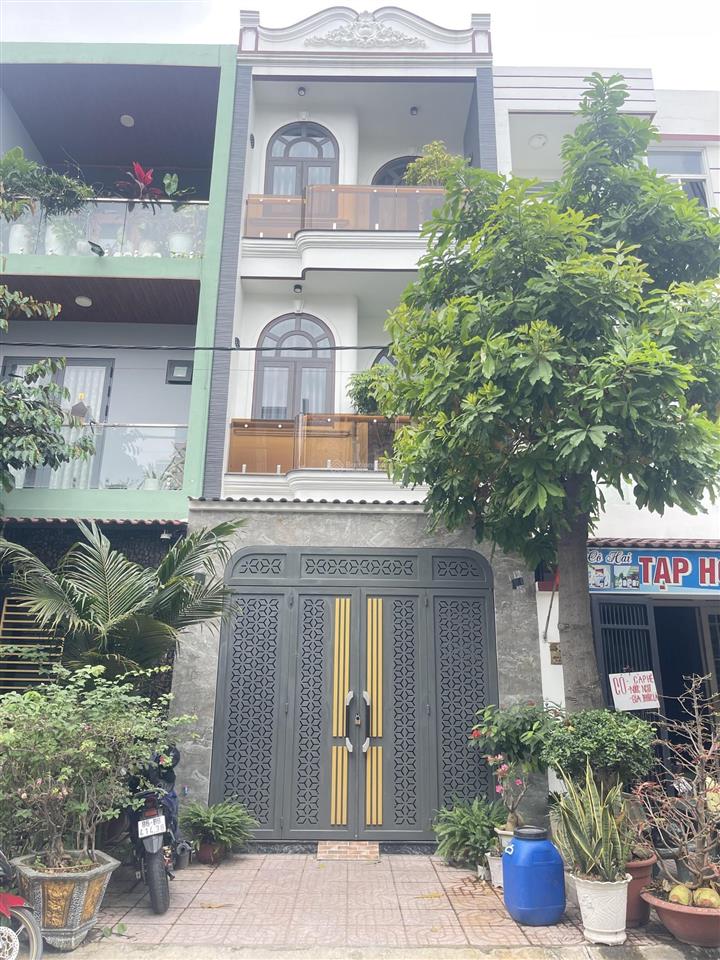 Nhà mới full nội thất kdc đông bộ dĩ an, đối diện bicon solary, vành đai 3 ,sát làng đhqg hcm.