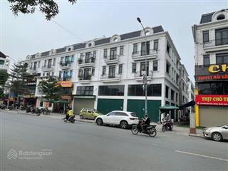 Bán liền kề phố thành trung, dt 90m2, xây 3.5 tầng, mặt tiền 6m, vỉa hè 8m, kd siêu tốt, 0962 712 ***