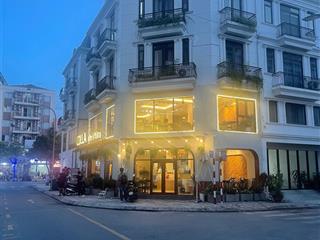 Cần bán gấp lô góc diện tích 180m2 mặt tiền 25m hoàn thiện đẹp có thang máy sát chung cư 0962 712 ***