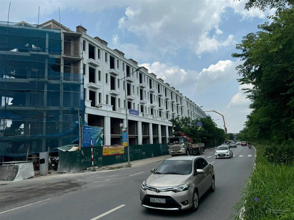 Bán gấp liền kề 94,5m, 2 mt 5m mặt đường lý thánh tông 24m kinh doanh siêu đỉnh