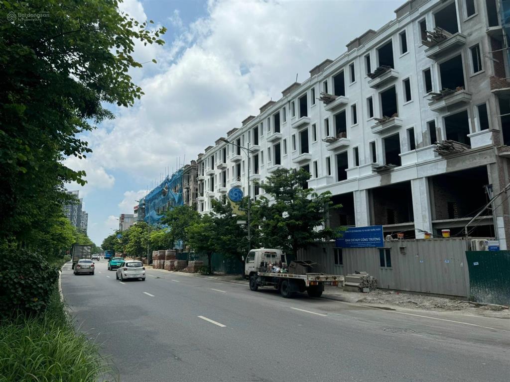Bán gấp liền kề 94,5m, 2 mt 5m mặt đường lý thánh tông 24m kinh doanh siêu đỉnh