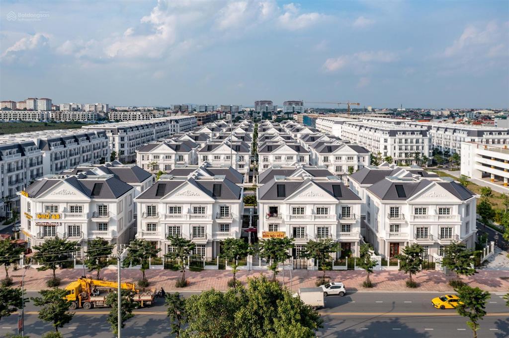 Cần bán gấp btsl dtich 192,5m / mt 11m da eurowindow gia lâm mặt phố thành trung kd tốt