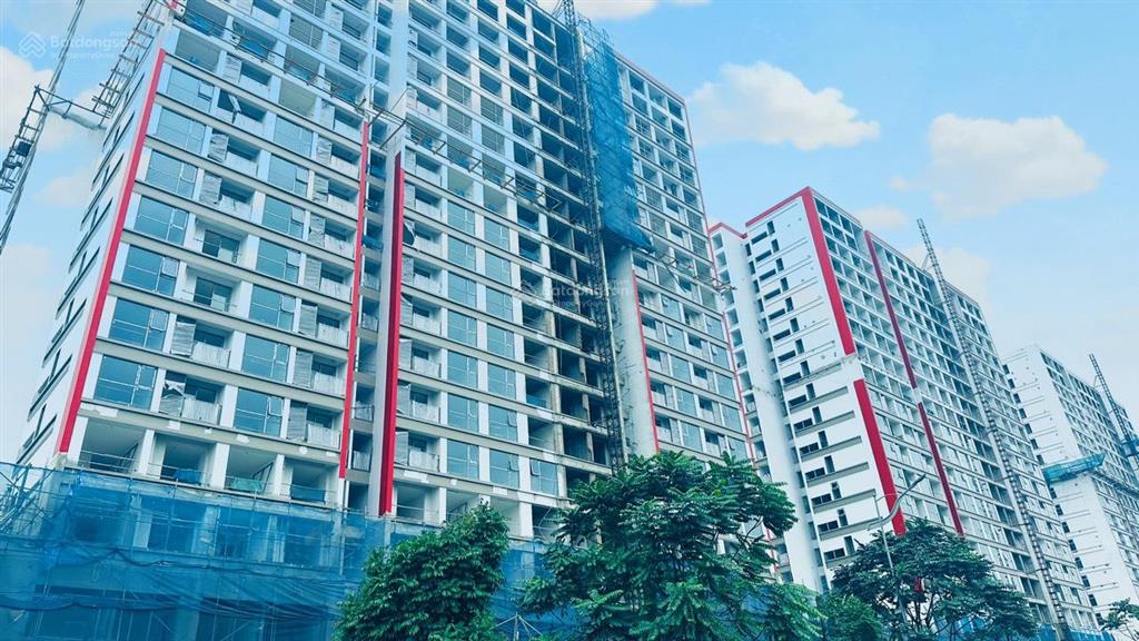 Chính chủ bán shopkiot gian tm tầng 3 khối đế tòa chung cư khai sơn city long biên, diện tích 131m2