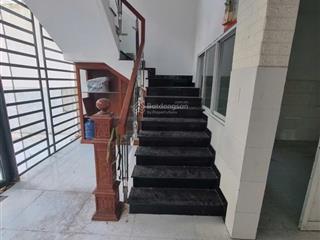 Bán nhà lô góc 2 tầng dt 96m2 hẻm xe tải nguyễn văn quá, quận 12 giá chỉ 5.x tỷ.