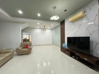 Cần cho thuê nhà 7x20 full nội thất giá tốt ở ngay