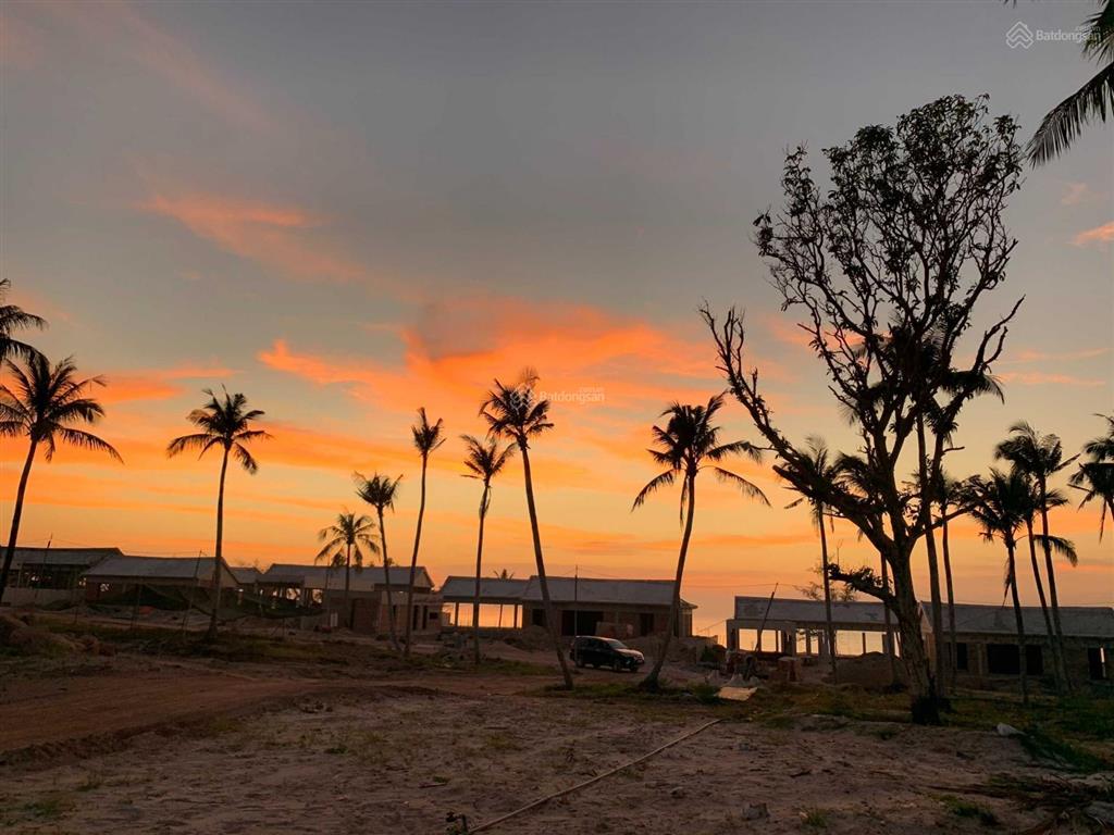 Bán dinh thự biển park hyatt 6*  ngoại giao căn mặt biển diện tích đất 2006m2  86 tỷ