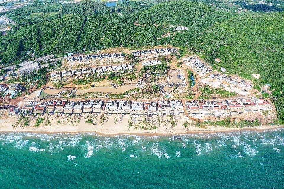 Bán dinh thự biển park hyatt 6*  ngoại giao căn mặt biển diện tích đất 2006m2  86 tỷ