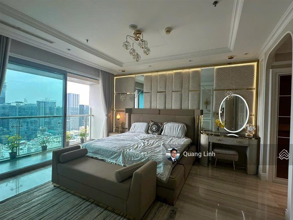 Chính chủ cần bán vip penthouse, góc 2 ban công siêu hiếm  nội thất đẳng cấp  0932 560 ***
