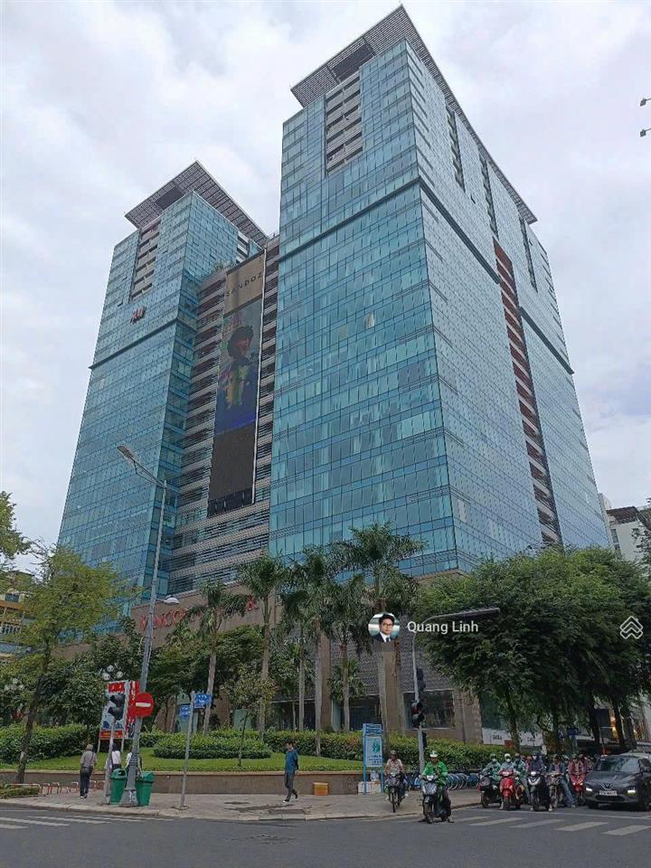 Chính chủ cần bán vip penthouse, góc 2 ban công siêu hiếm  nội thất đẳng cấp  0932 560 ***