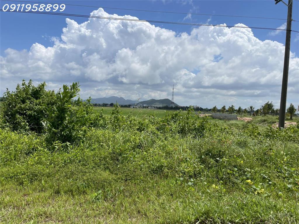 Bán 47m x 45m đất thổ cư mặt tiền hùng vương, tân tiến, lagi giảm 50% 310 triệu/m ngang view biển