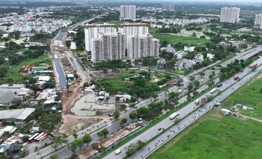 Chính chủ bán lô đất biệt thự kdc happy city mặt tiền nguyễn văn linh 10x18m (180m2), giá 8tỷ7 tl