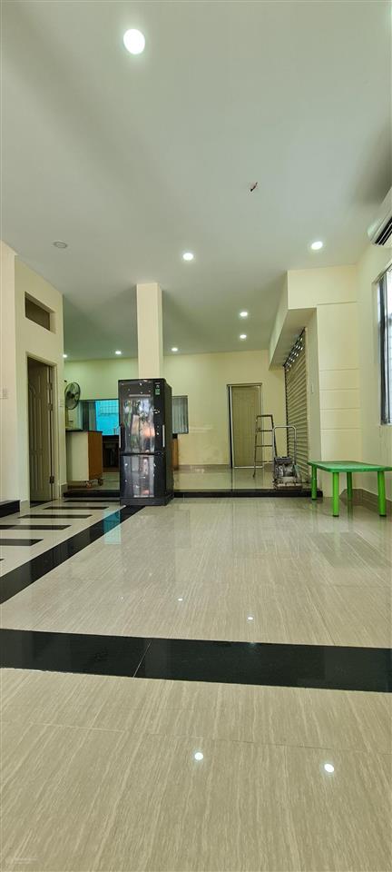 Chính chủ bán gấp căn nhà góc 2 mặt tiền kdc conic 13b. diện tích 8,5x18m gồm 1tr, 2l. giá 13tỷ3 tl