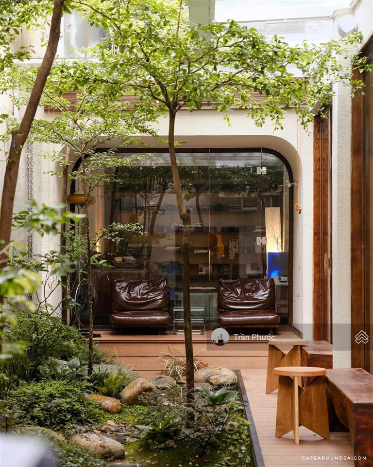 Cho thuê biệt thự sân vườn đường cao thắng, phường 5, quận 3 diện tích 15x20m  1 trệt 1 lầu st