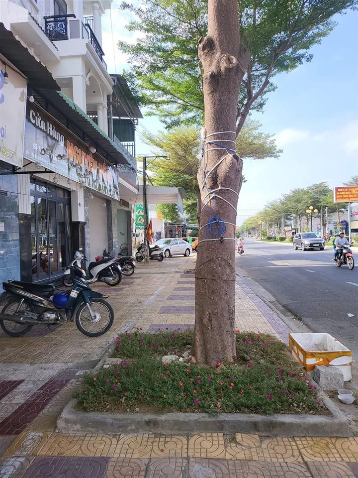 Bán nhà mặt tiền đường thống nhất gần chốn quê