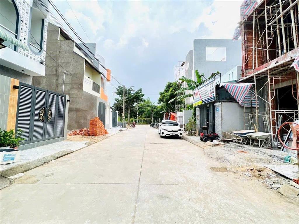Bán nhà đẹp kdc châu long p.long phước ( quận 9 )