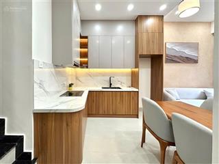 Bán nhà riêng đinh tiên hoàng, 4,75 tỷ, 27.5m2, 3pn, 2 tầng, q. bình thạnh, hcm hot!