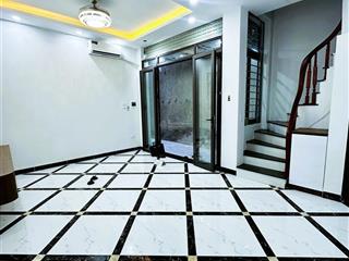5.78 tỷ  31/41m2  4 tầng mới  sân để xe rộng  trương định  bạch mai