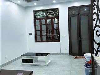 6.15 tỷ30m2nhà dângần phốtrần khát chânlò đúchbt