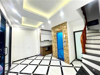 7.93 tỷ5 tầng mớithang máythanh nhànhbt