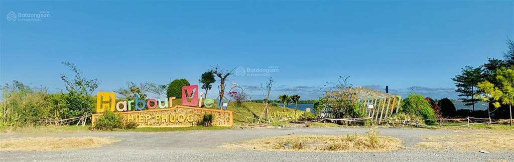 Bán gấp nền đất sổ đỏ 1,35 tỷ/80m, vị trí đẹp. bán lỗ so với giá gốc mua từ cđt 0909 063 ***.