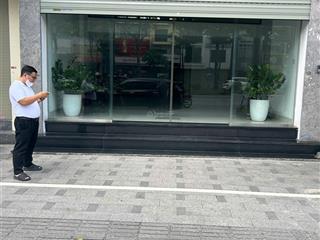 Cho thuê nhà 7 tầng 1 tum mặt phố xã đàn 140m2. giá thuê 550tr/tháng.  0916 235 ***