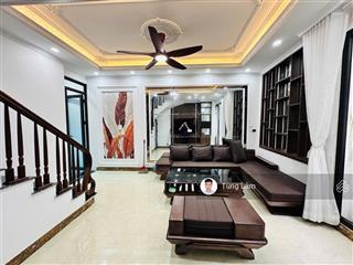 Cực đẹp, nhà phố nguyễn văn huyên, quận cầu giấy, 30m ra phố, 3 mặt thoáng, tặng nội thất 40m2 5t