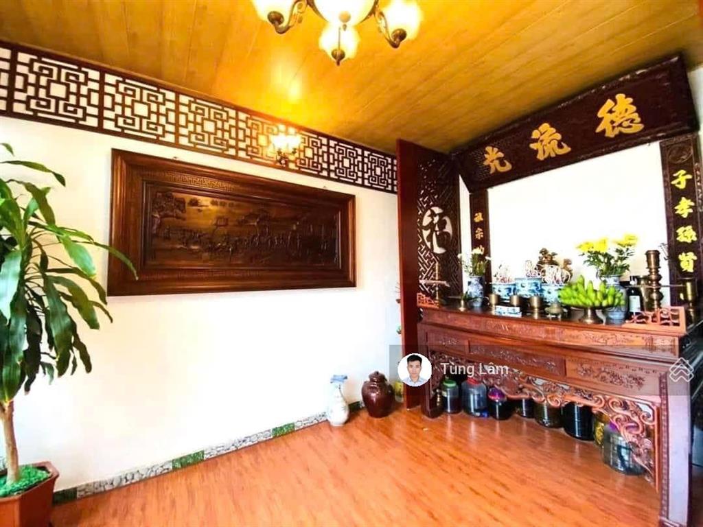 Vip phố cầu giấy, lô góc thoáng sáng, ngõ thông, cách ô tô 55m, gần mặt phố, dân xây, 35m2 * 5t