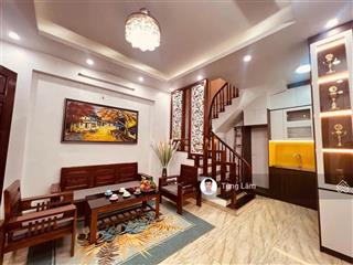Cực phẩm, nhà đẹp đường cầu giấy, ngõ 4m ô tô đỗ cạnh, 2 thoáng, 35m2 x 5 tầng