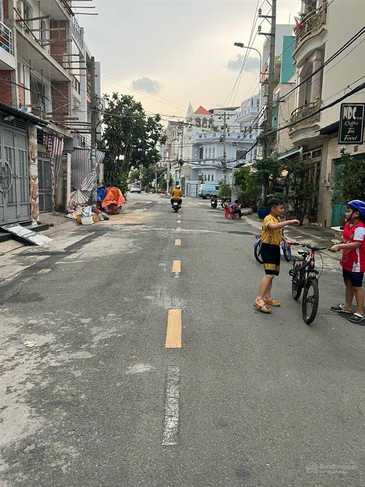 Nhà cấp 4, tiện xây mới hẻm thông khu tô hiệu, p. hiệp tân, dt 4.3 x24m, cấp 4, giá 8.9 tỷ tl