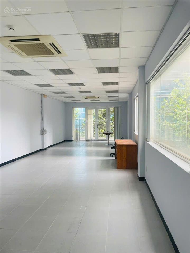 Văn phòng cho thuê diện tích 60m2 mặt tiền đường nguyễn công trứ quận 1 0938 202 ***